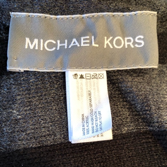Micheal Kors - Scarf - Picture 3 of 3